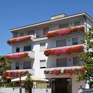 Hotel apartamentowy Orchidea Marina, Tirrenia